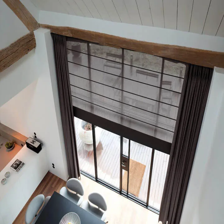 Foldegardiner detalje – elegant fold fra gardinbus Danmark